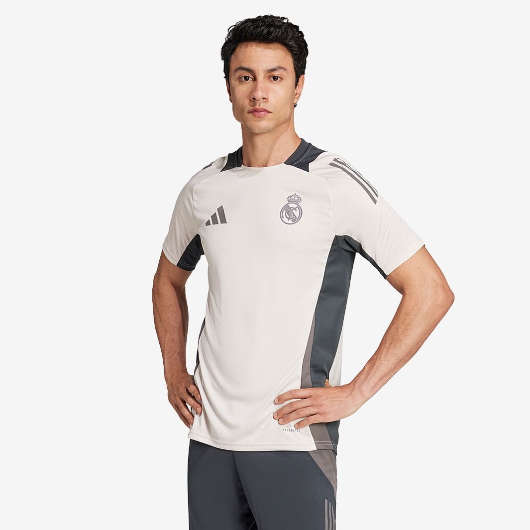 Ropa de Entrenamiento Real Madrid